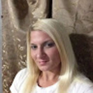 Meet your Posher, Whitney